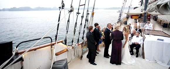 Wedding on the Kajama, photo - Ron Wood, Heartline Pictures